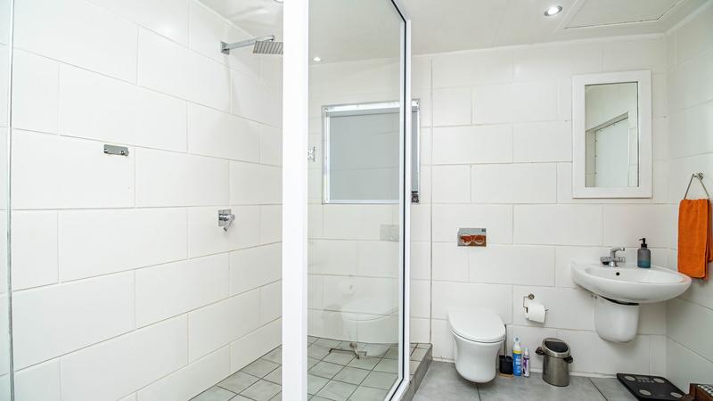 7 Bedroom Property for Sale in Santos Bay Western Cape